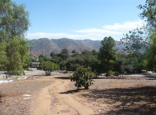 2639 Canyon Crest Dr, Escondido, CA 92027