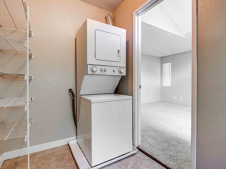 Terra House Apartments — Photo 13