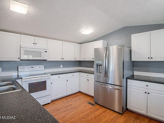 5th image of 6240 N Sundown Rd