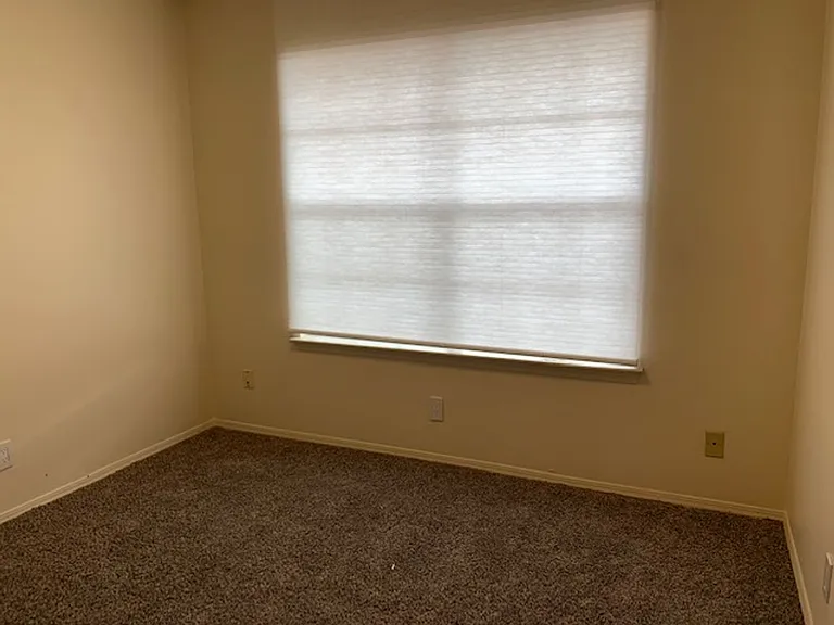 8513 Capulin Rd NE — Photo 16