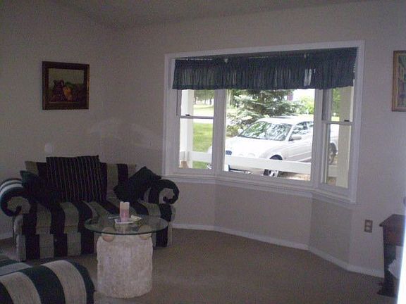 Living Room cathedral ceiling