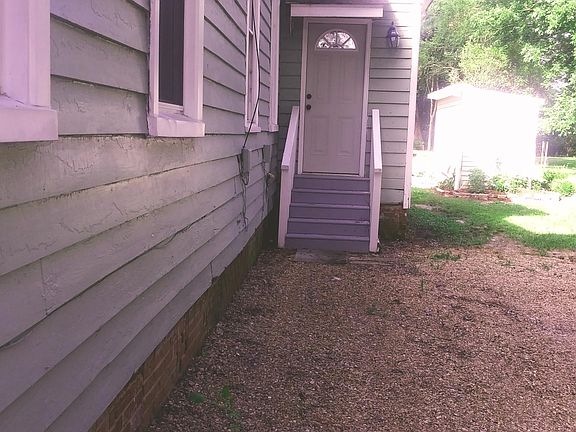 2nd image of 403 N Church St #B