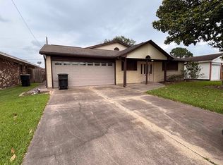 604 N 36th St, Nederland, TX 77627