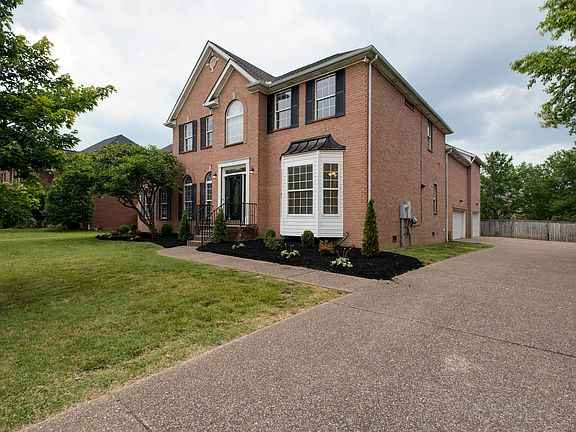 3rd image of 5832 Deer Estates Dr