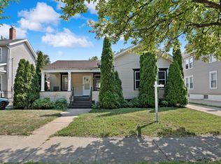 773 E New York St, Aurora, IL 60505