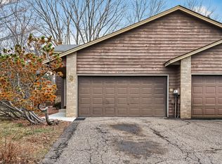 2199 Hallmark Ave N, Oakdale, MN 55128