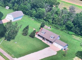 686 Bricktown Rd, Lowpoint, IL 61545