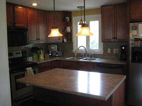 Gorgeous updated kitchen wi...