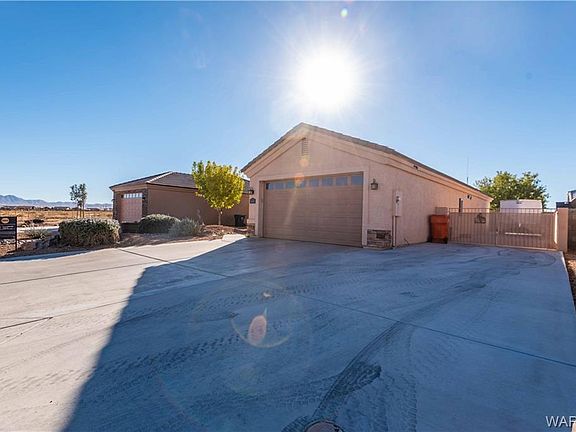 4th image of 3988 E McVicar Ave