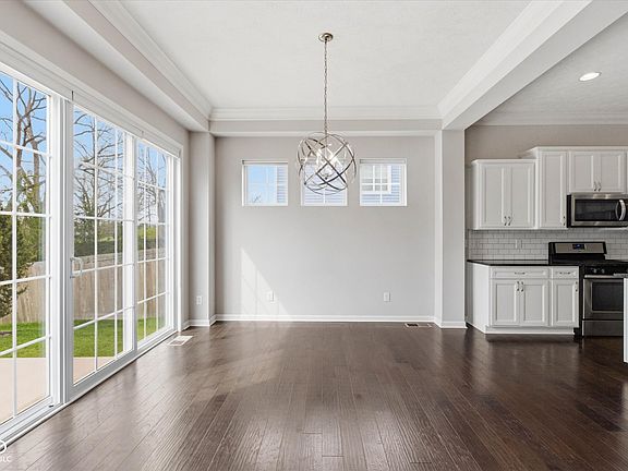 5th image of 10619 Hinterland Dr