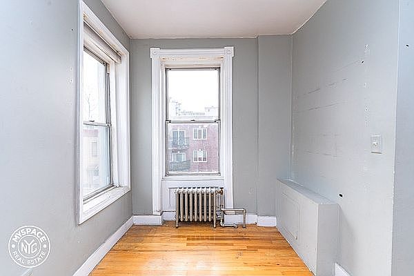 1st image of 427 17th St #4M
