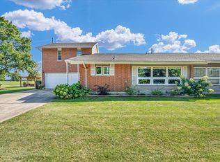 1612 Golfview Cir, Rantoul, IL 61866