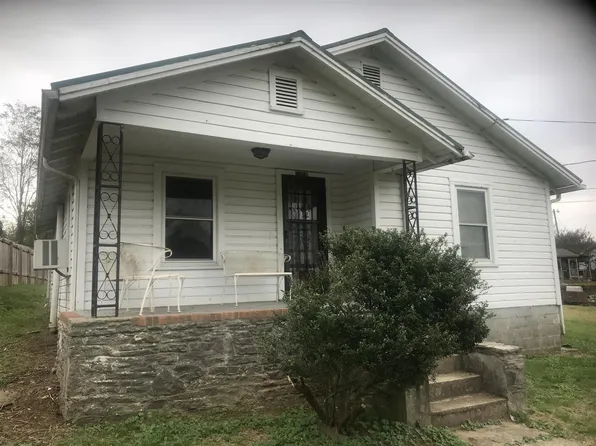 1218 McDonald St, Fayetteville, TN 37334