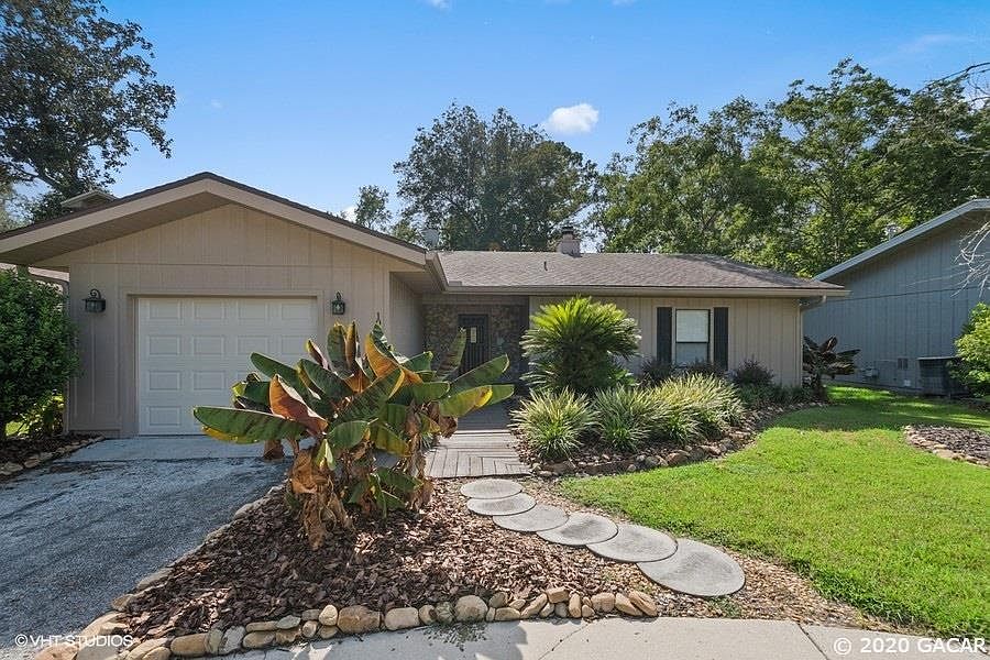 1st image of 10744 Creek Dr