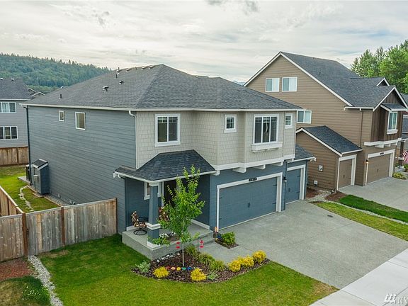 3rd image of 1008 Antonie Ln NW