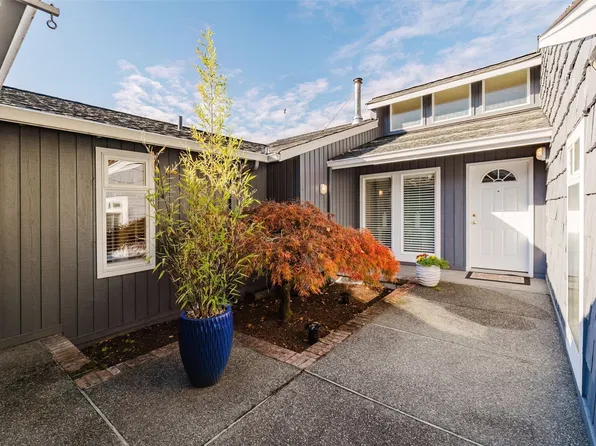 6525 Tracyton Boulevard NW, Bremerton, WA 98311