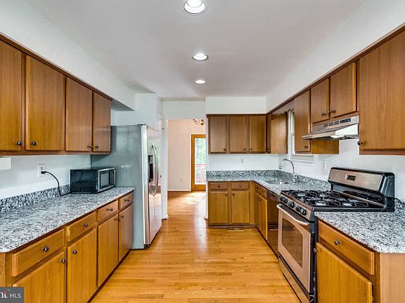 3rd image of 3425 Fort Lyon Dr