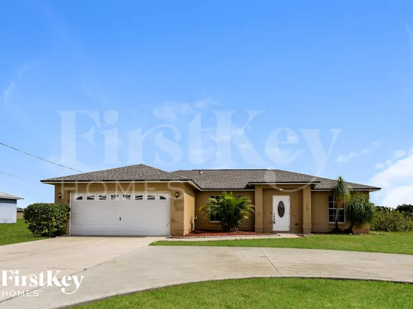 117 Blackstone Dr, Fort Myers, FL 33913