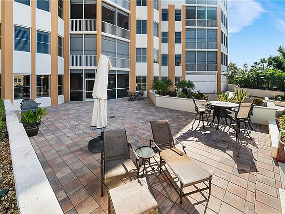 2nd image of 14270 Royal Harbour Ct Unit 322