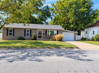 119 N Oakland Ave, Bolivar, MO 65613