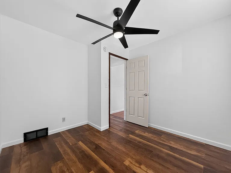 1705 E Granet Ave — Photo 16