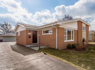 10911 Windsor Dr, Westchester, IL