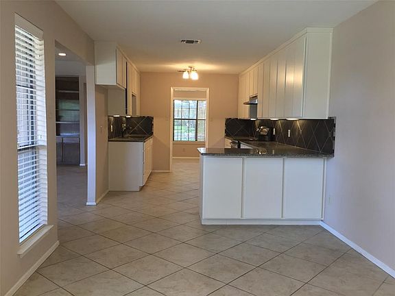 4th image of 4861 Ledgestone Ct
