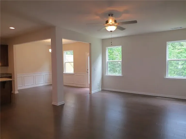 5640 Berney Cir — Photo 10