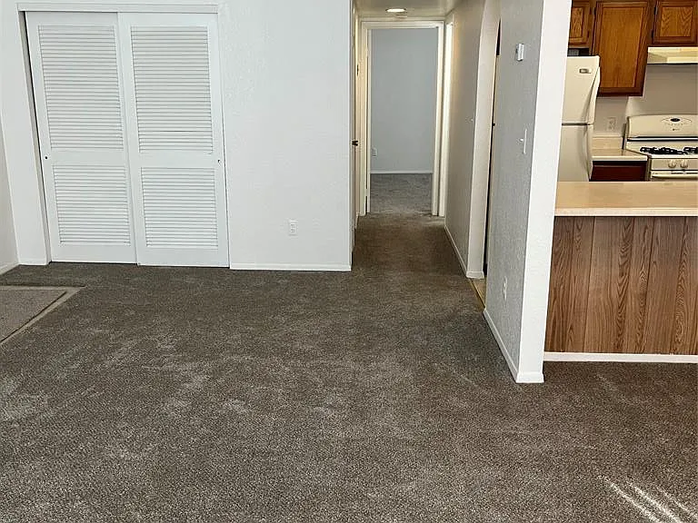 105 Pine Hollow Way #105 — Photo 11