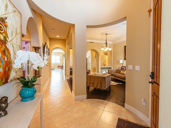 4th image of 340 Vista Creek Cir