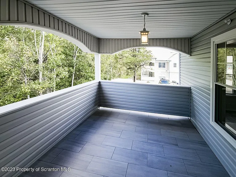 163 Bianca Way — Photo 11