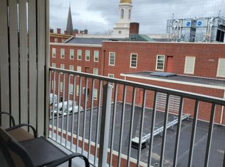 4 Trowbridge Pl APT 6C, Cambridge, MA 02138