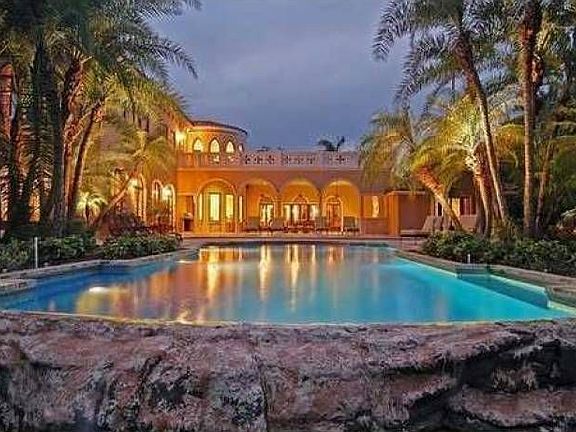 see virtual tour for more