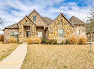 7832 Sevenoaks Dr, North Richland Hills, TX 76182