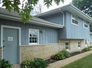 29W210 Pine Ave, West Chicago, IL