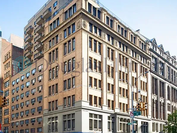 295 Park Avenue South image 17 of 17