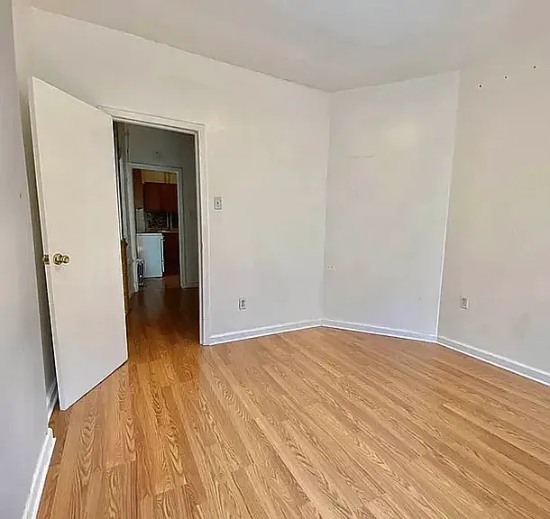 540 W 47th St #7 — Photo 5