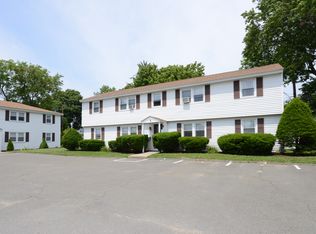 9 Perry Dr APT 7, Danvers, MA 01923