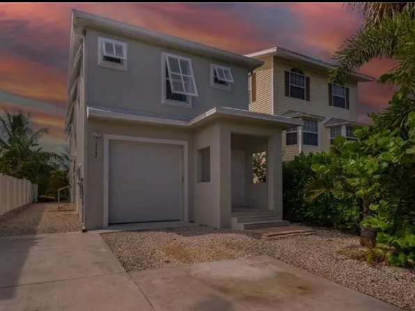 2364 Becca Ave, Naples, FL 34112