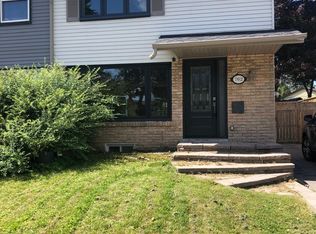 762 Hillcroft St, Oshawa, ON L1G 7H6