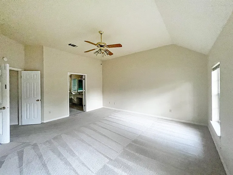 6204 Old Harbor Ln — Photo 16