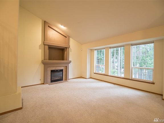 5th image of 22227 Bluewater Dr SE