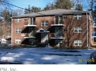 19 Winter St APT 17, Merrimac, MA 01860