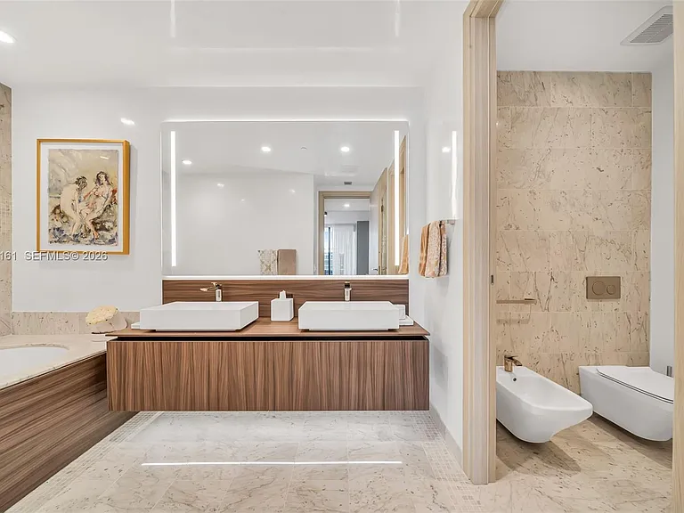 1000 Brickell Plz #Penthouse 5807 — Photo 17