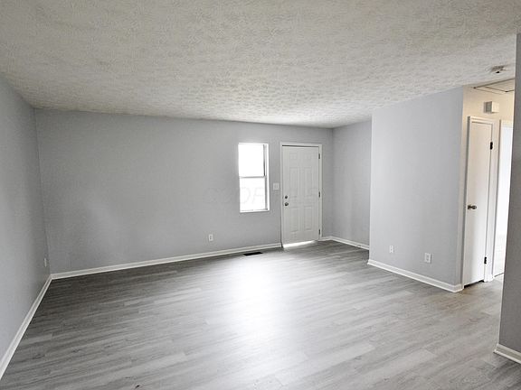 4th image of 3151 Ridge Ave #A & B