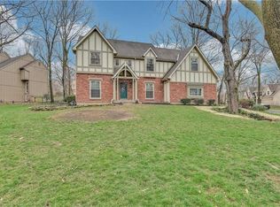 9607 W 116th Pl, Overland Park, KS 66210