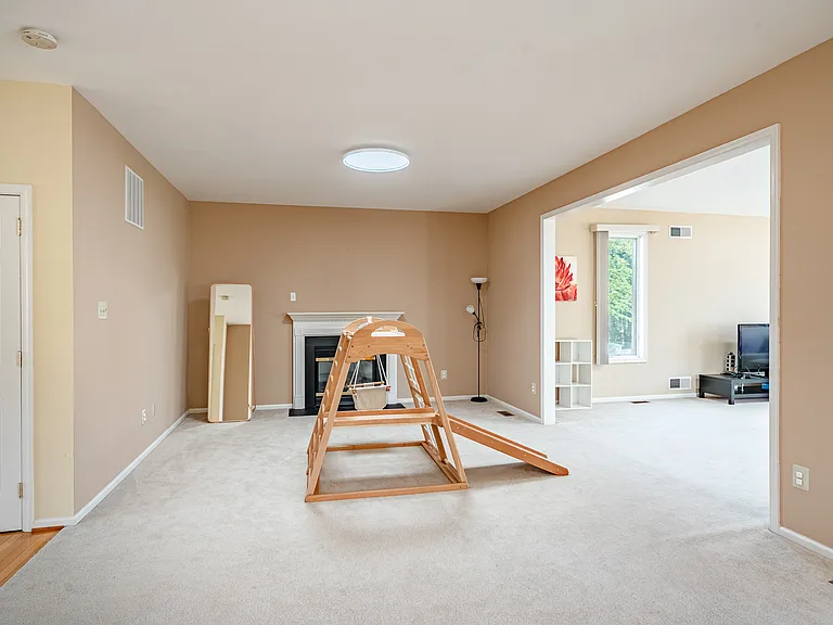 109 Lincoln Rd — Photo 18