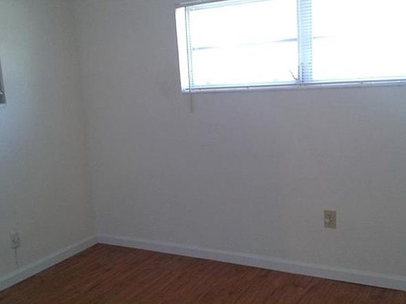 4th image of 6871 NW 29th St