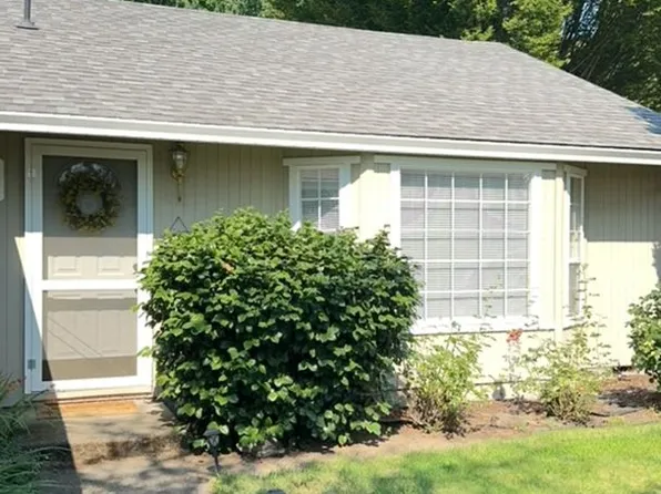 1219 Heather Ln, Central Pt, OR 97502