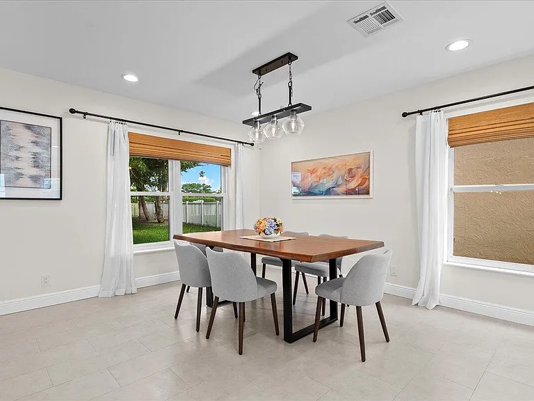 2447 Country Golf Dr — Photo 4